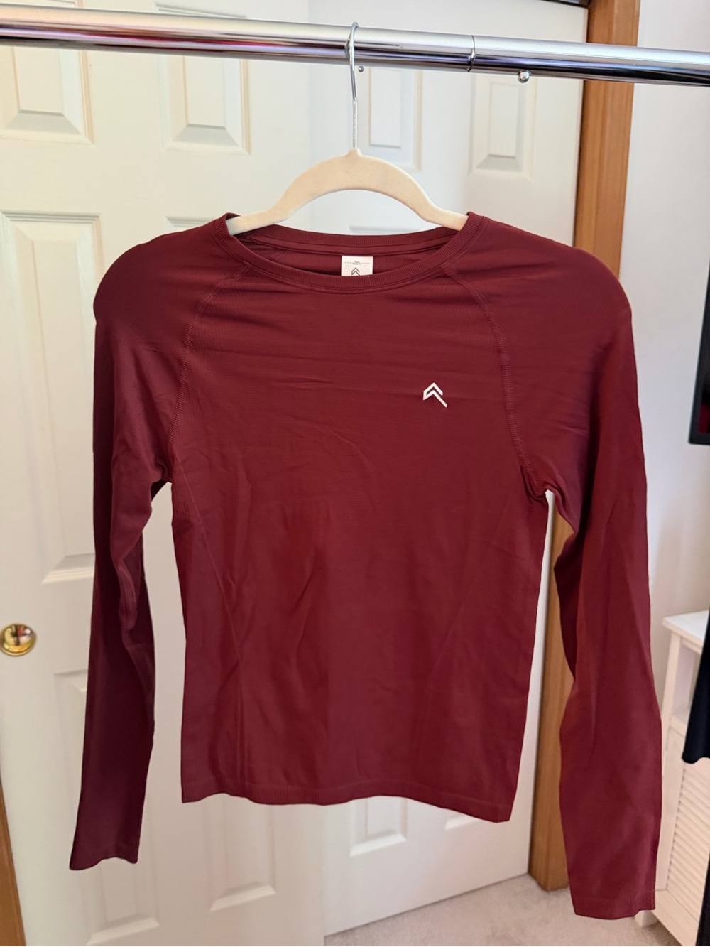 Oner Active Long-Sleeve Crew Top in Burgundy